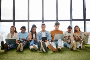 Mais de 70% dos empregadores dizem que a Geração Z está mais exigente com salário e benefícios