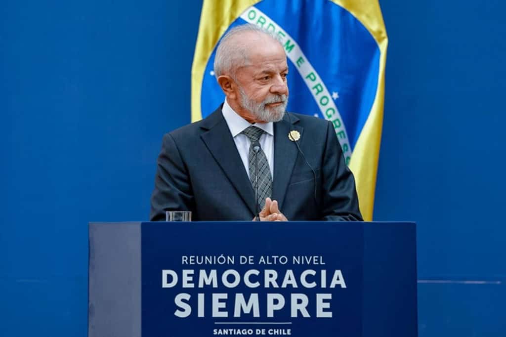 Presidente Lula durante evento Democracia Sempre, no Chile