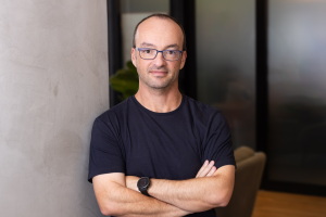 Foto de Paulo Golgher, Chief Technology Officer (CTO) do QuintoAndar, um dos cofundadores da Akwan