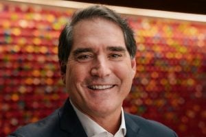 Formado em engenharia agronômica, novo CEO da Coca-Cola acumulou funções de liderança na América do Norte, Europa, América Latina e Ásia ao longo da carreira